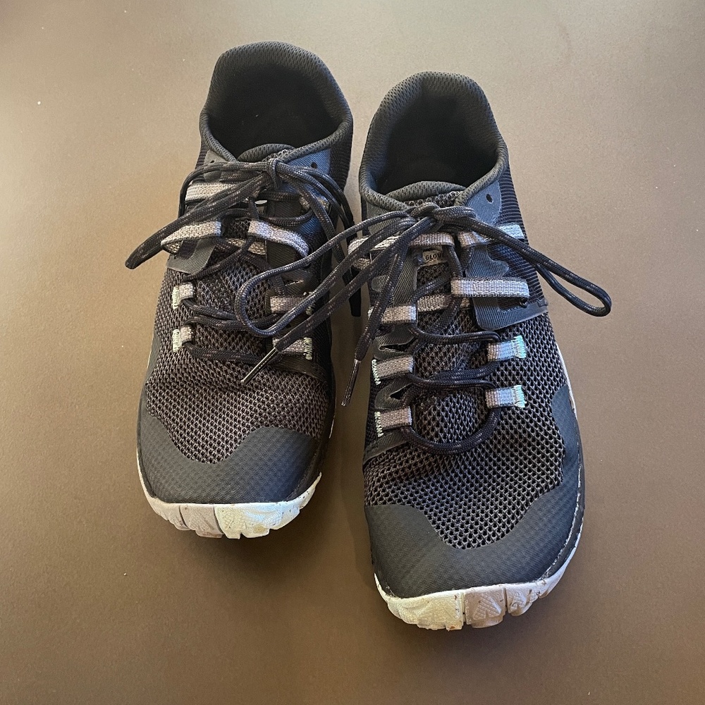 Merrell Women's Trail Glove 6   Size 9